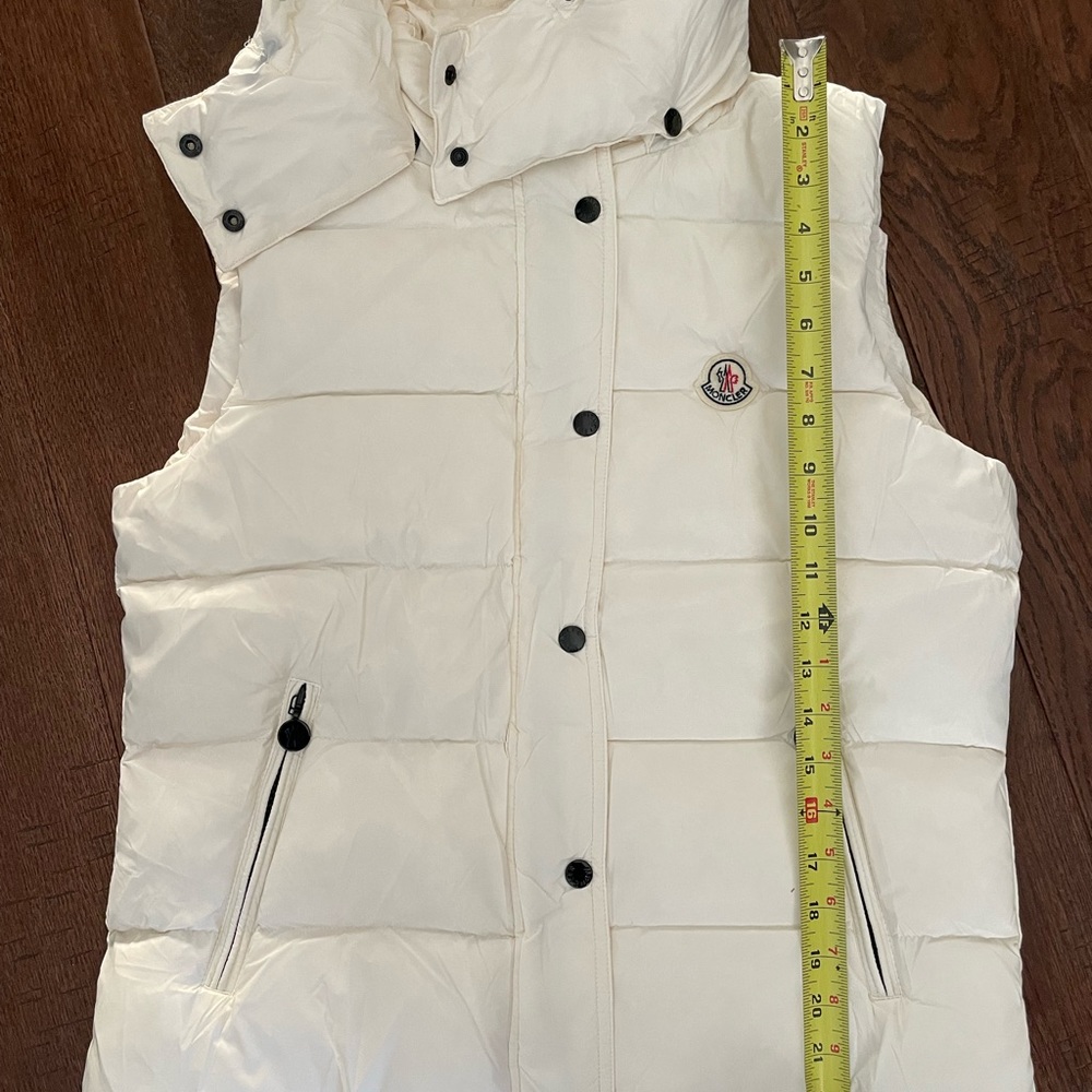 Moncler puffy vest white, women’s size 3